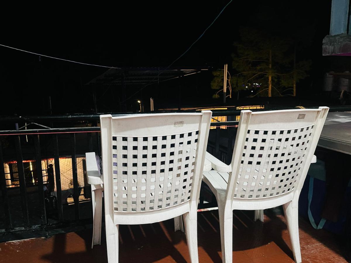 Shanti Cafe & Hostels Kasol Ngoại thất bức ảnh