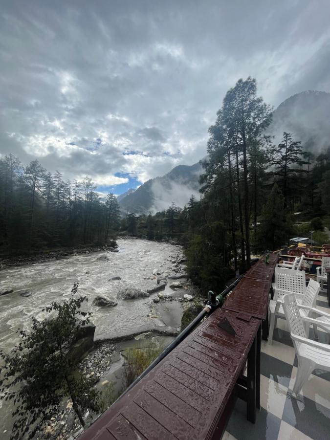 Shanti Cafe & Hostels Kasol Ngoại thất bức ảnh