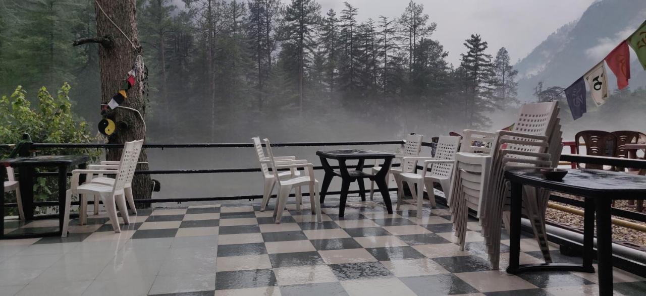 Shanti Cafe & Hostels Kasol Ngoại thất bức ảnh