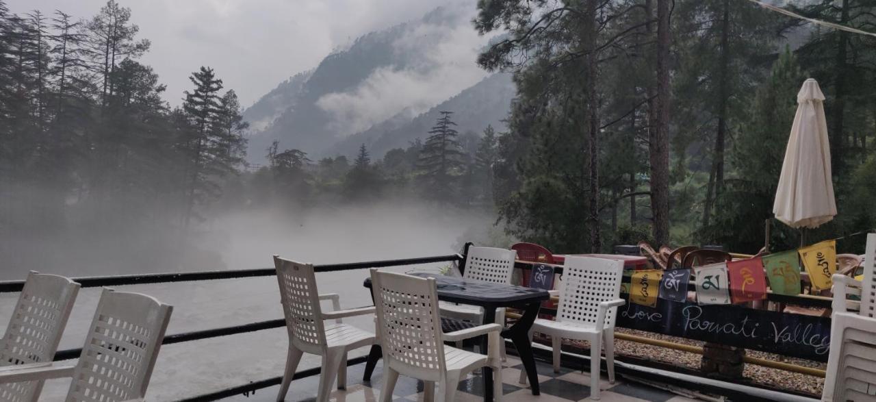 Shanti Cafe & Hostels Kasol Ngoại thất bức ảnh