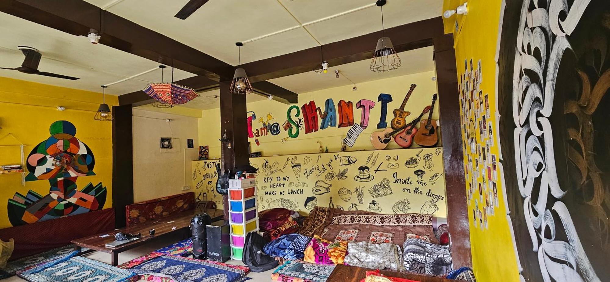 Shanti Cafe & Hostels Kasol Ngoại thất bức ảnh